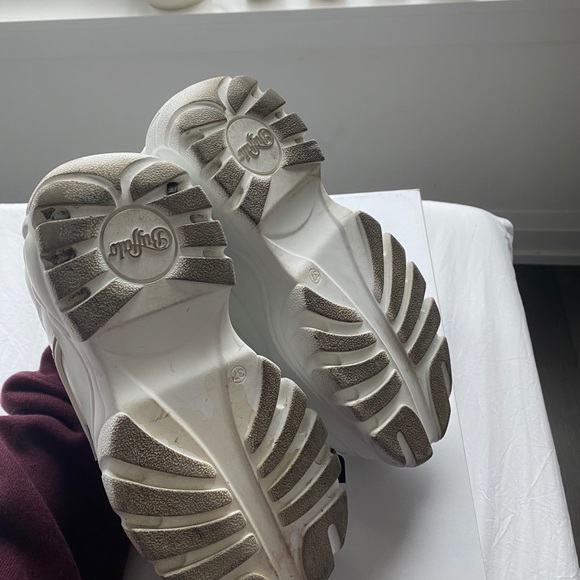 ❗️SOLD❗️BUFFALO LONDON PLATFORM SNEAKERS - Picture 4 of 5